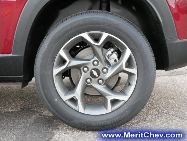 2025 Chevrolet Trax Vehicle Photo in MAPLEWOOD, MN 55119-4794