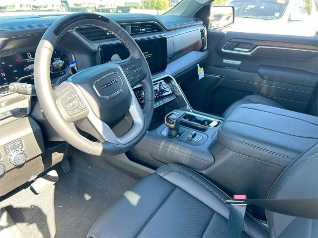 2025 GMC Sierra 1500 Vehicle Photo in GOODYEAR, AZ 85338-1310