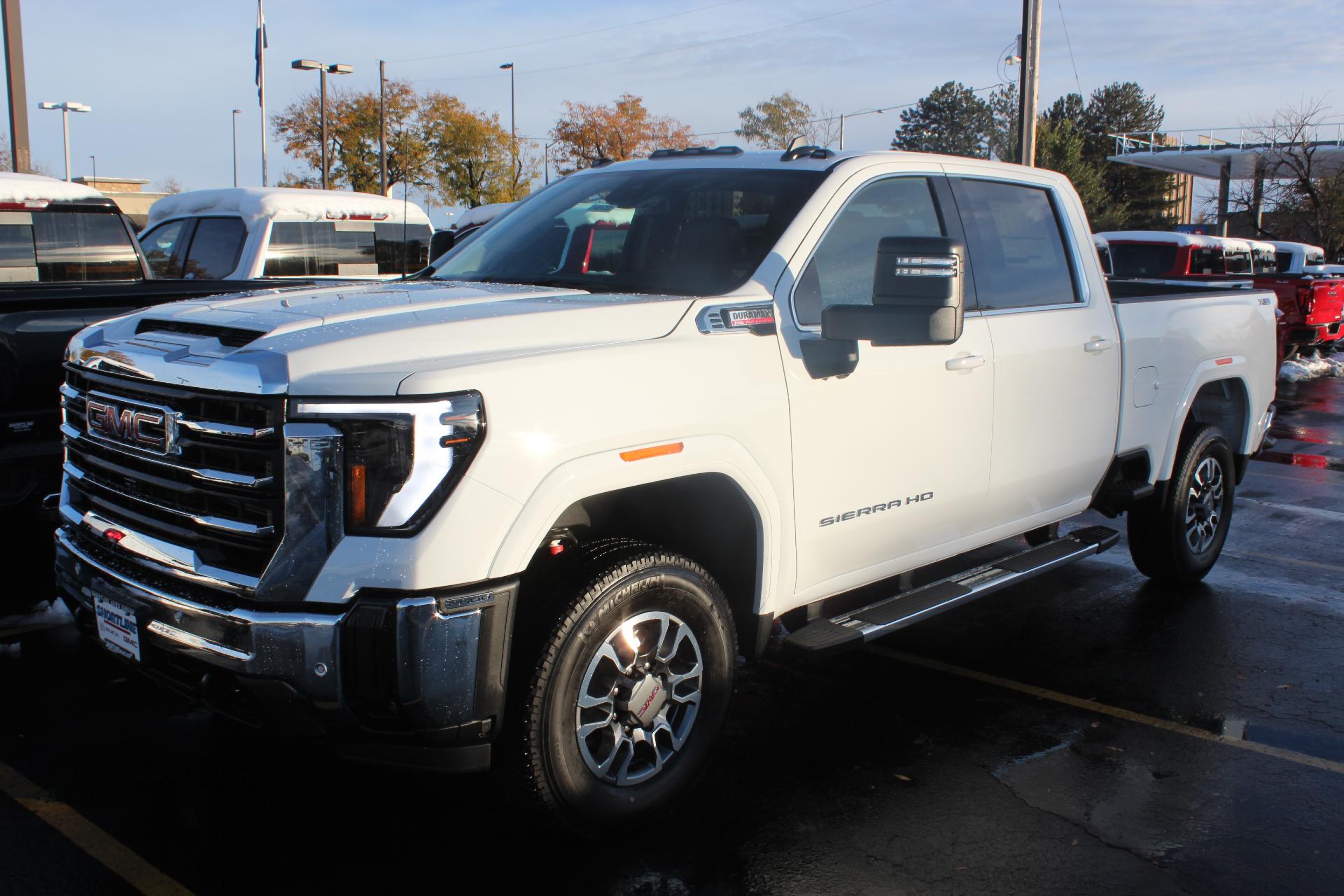 2025 GMC Sierra 2500 HD Vehicle Photo in AURORA, CO 80012-4011