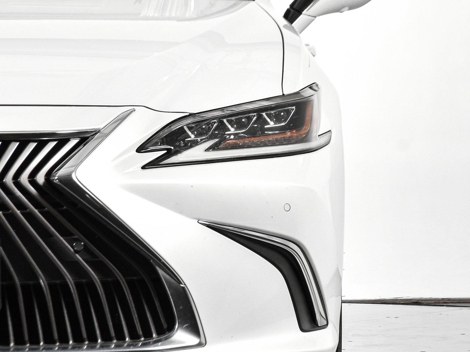 2020 Lexus ES 300h Vehicle Photo in DALLAS, TX 75235