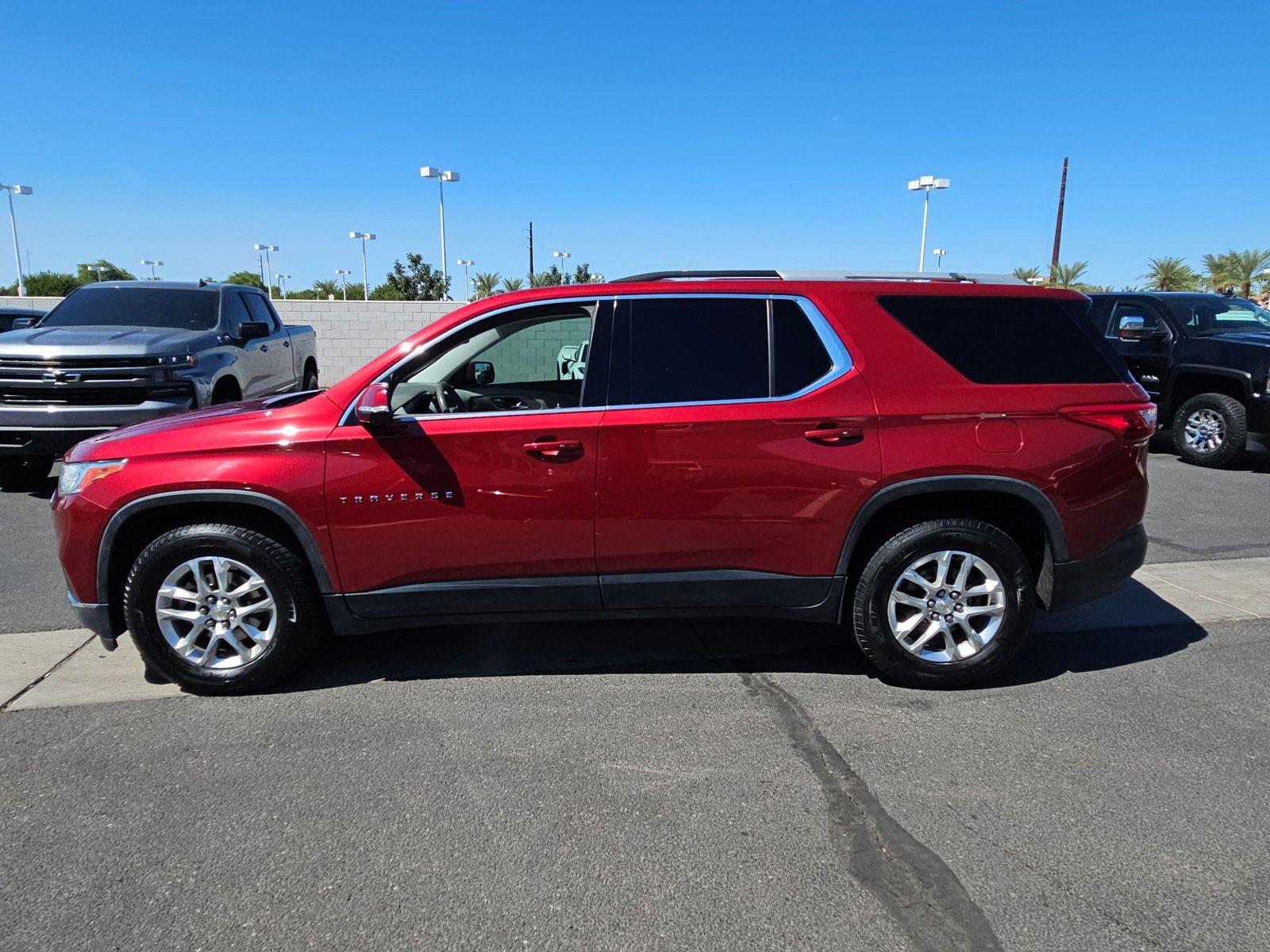 2018 Chevrolet Traverse Vehicle Photo in GILBERT, AZ 85297-0446