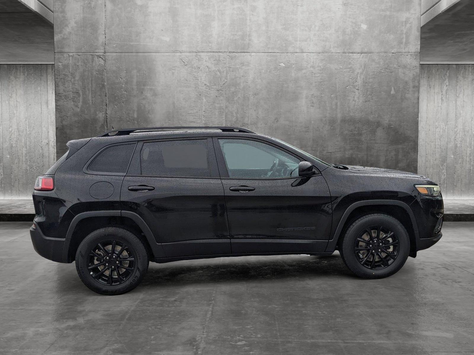 2023 Jeep Cherokee Vehicle Photo in MIAMI, FL 33172-3015