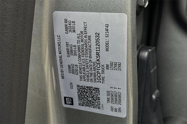 2024 Chevrolet Colorado Vehicle Photo in SALINAS, CA 93907-2500