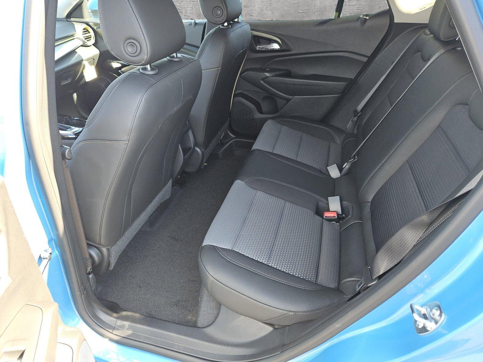 2025 Chevrolet Trax Vehicle Photo in MESA, AZ 85206-4395