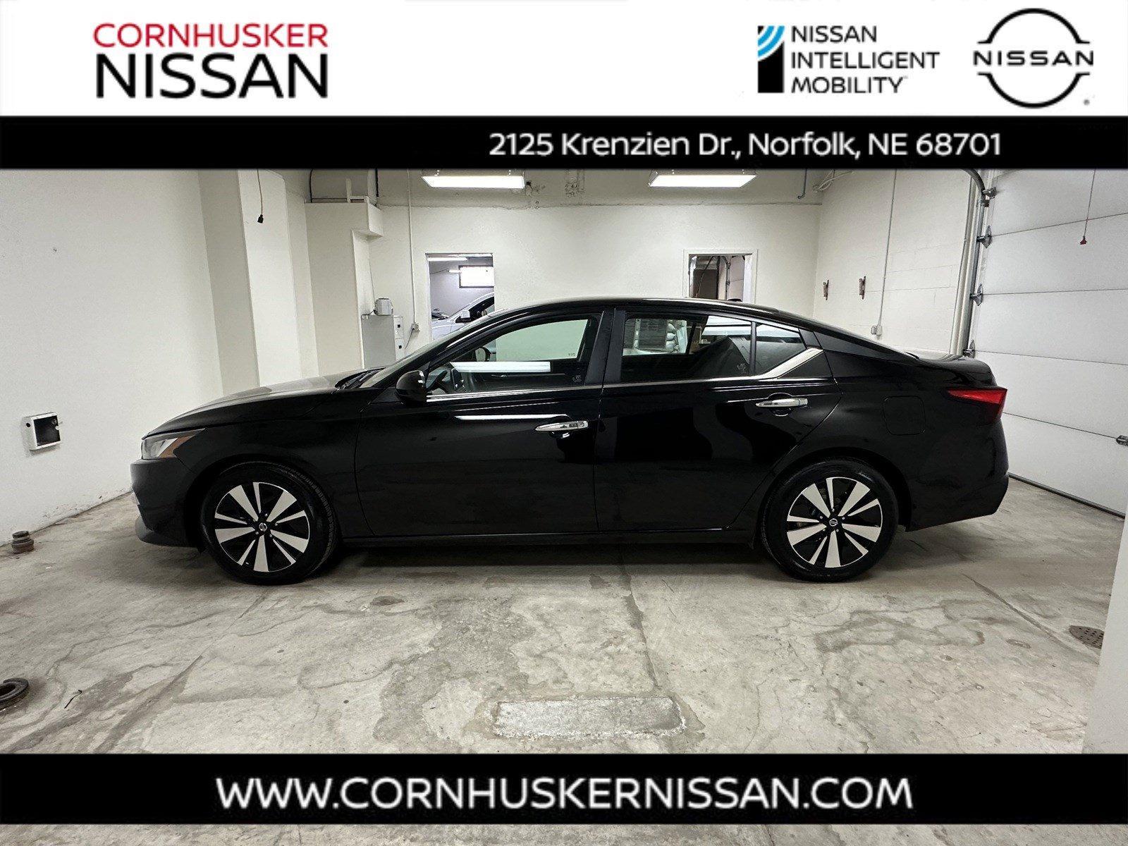 Used 2021 Nissan Altima SV with VIN 1N4BL4DV6MN397919 for sale in Norfolk, NE