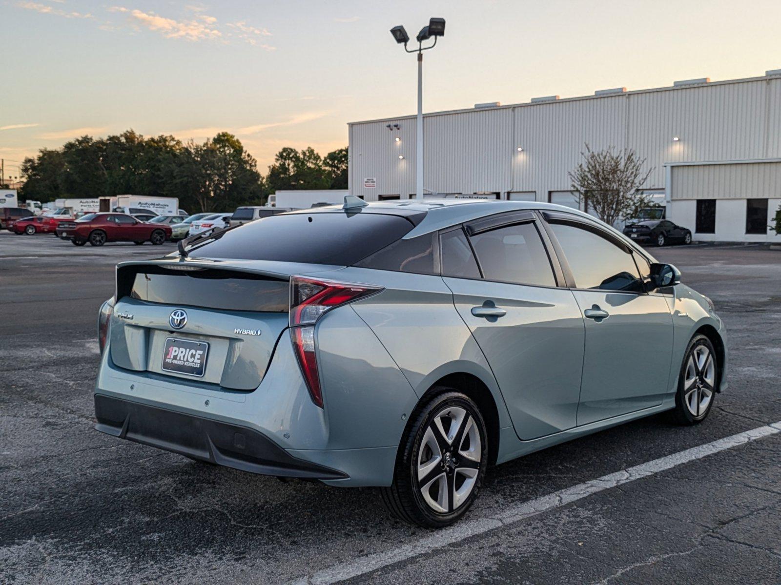 2018 Toyota Prius Vehicle Photo in CLEARWATER, FL 33764-7163