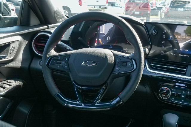 2025 Chevrolet Trax Vehicle Photo in VENTURA, CA 93003-8585