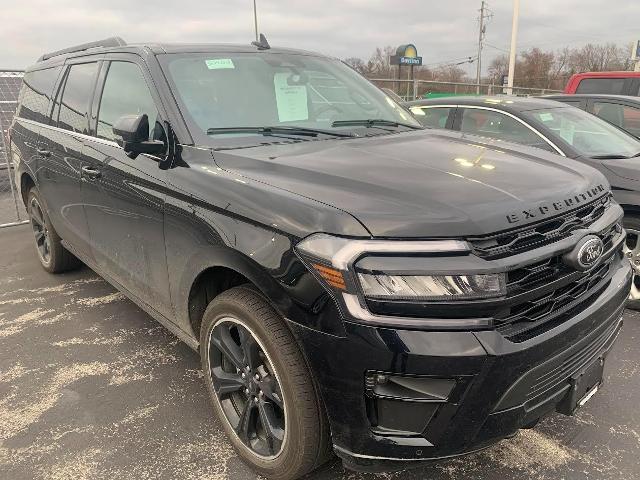 2023 Ford Expedition Max Vehicle Photo in Neenah, WI 54956