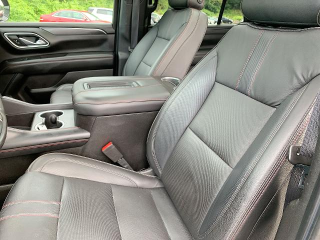 2021 Chevrolet Tahoe Vehicle Photo in MOON TOWNSHIP, PA 15108-2571