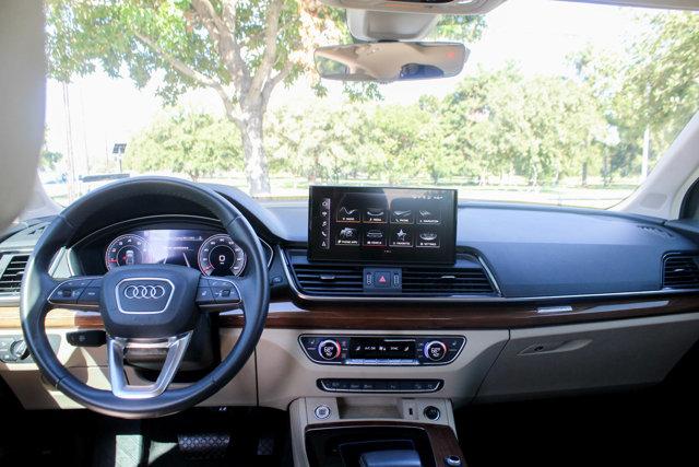 2022 Audi Q5 Vehicle Photo in HOUSTON, TX 77090