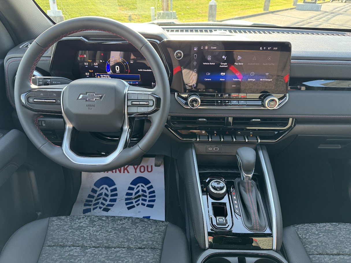 2024 Chevrolet Colorado Vehicle Photo in BOONVILLE, IN 47601-9633