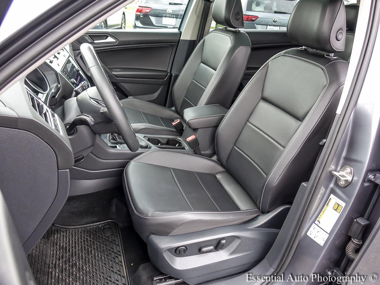 2021 Volkswagen Tiguan Vehicle Photo in Saint Charles, IL 60174