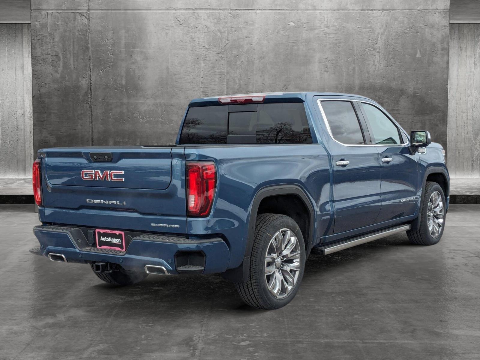 2024 GMC Sierra 1500 Vehicle Photo in LONE TREE, CO 80124-2750