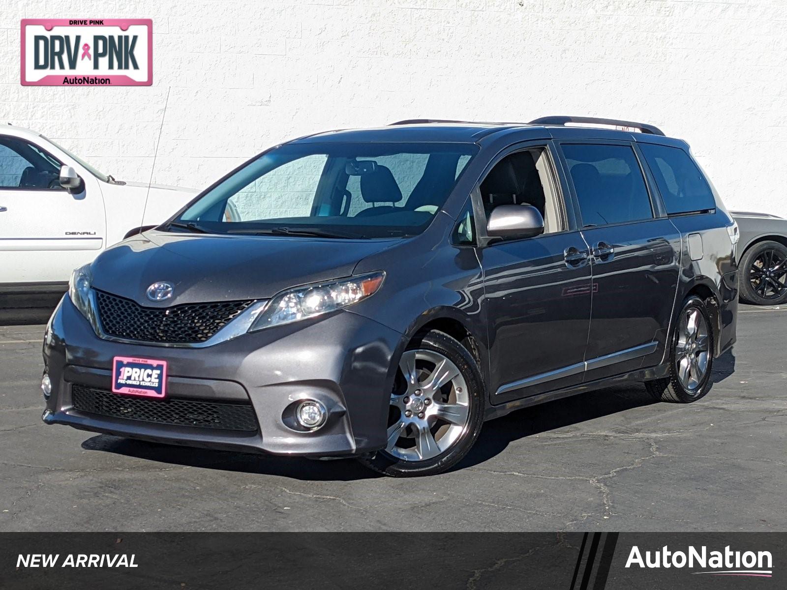 2012 Toyota Sienna Vehicle Photo in VALENCIA, CA 91355-1705