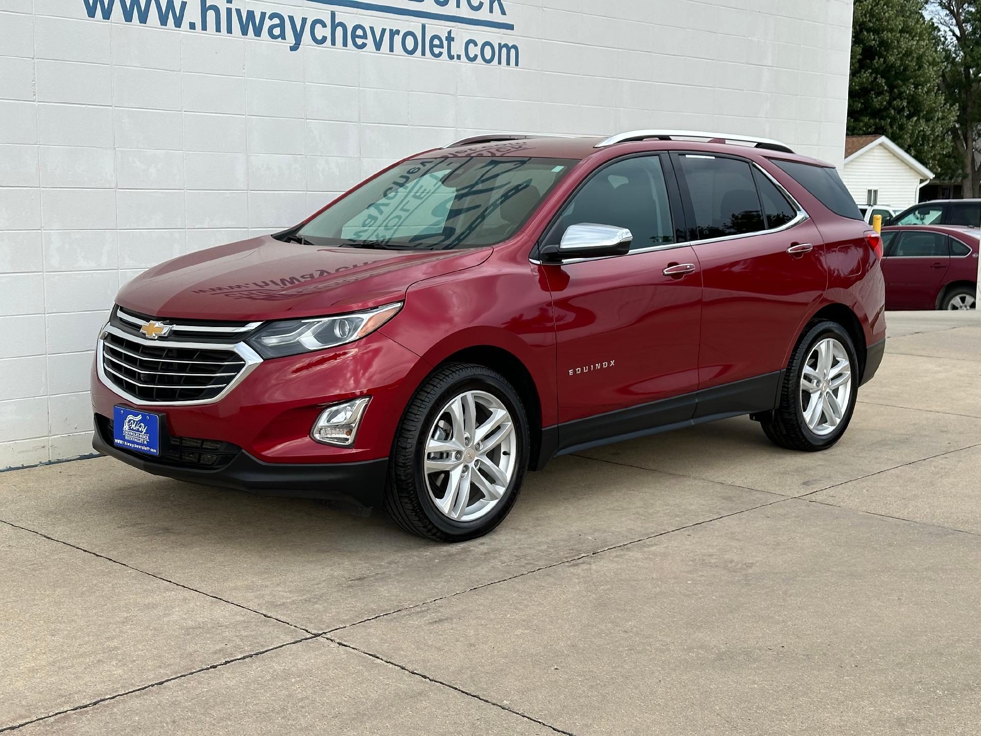 Used 2020 Chevrolet Equinox Premier with VIN 2GNAXPEX4L6209954 for sale in Rock Valley, IA