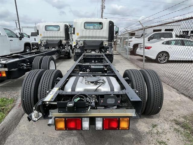 2024 Chevrolet Low Cab Forward 4500 Vehicle Photo in ALCOA, TN 37701-3235