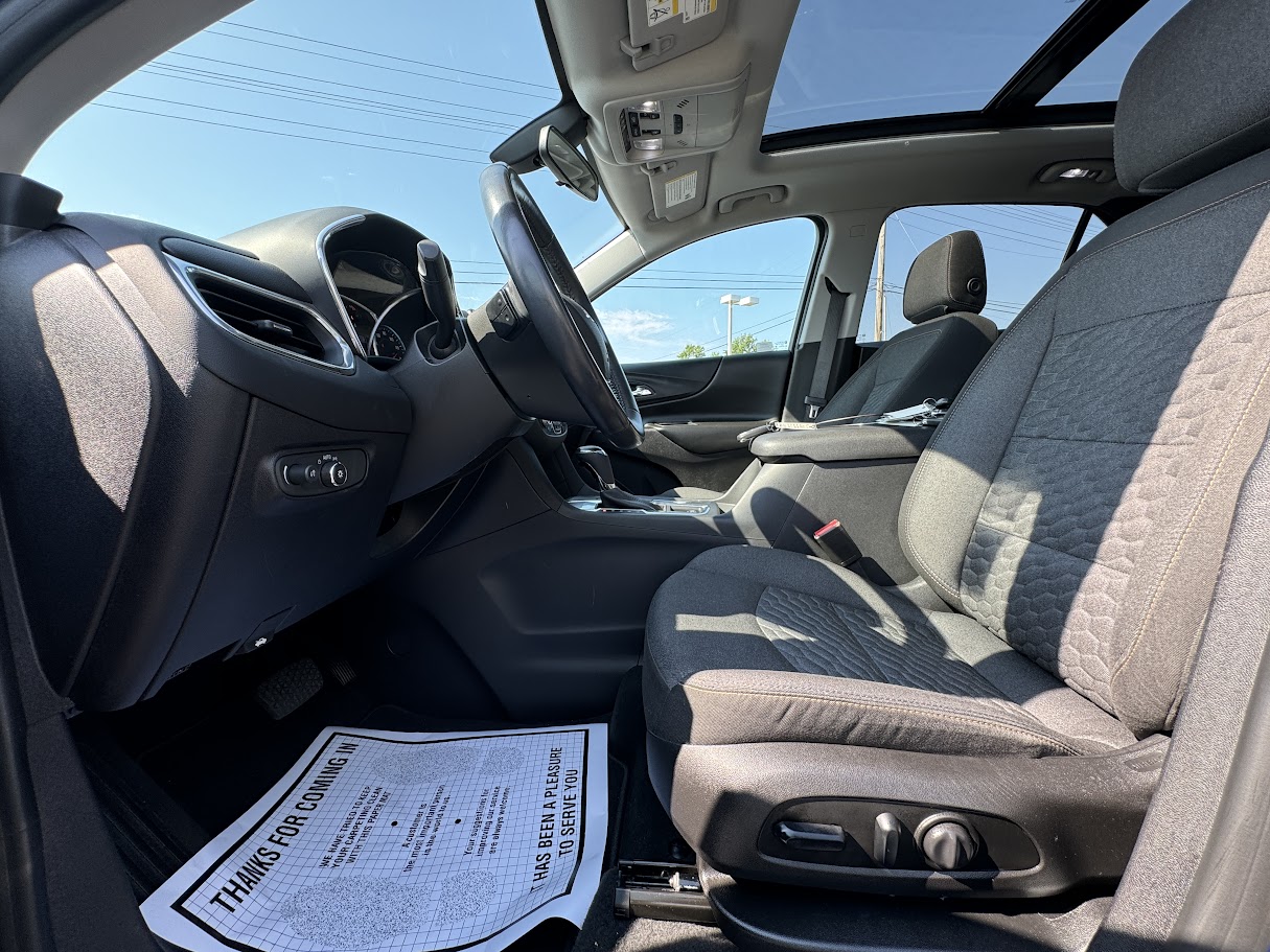 2019 Chevrolet Equinox Vehicle Photo in BOONVILLE, IN 47601-9633