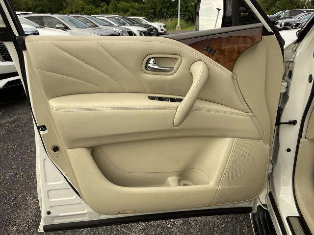 2017 INFINITI QX80 Vehicle Photo in WILLIAMSVILLE, NY 14221-4303