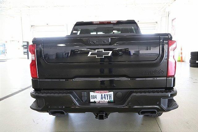 2024 Chevrolet Silverado 1500 Vehicle Photo in MEDINA, OH 44256-9001