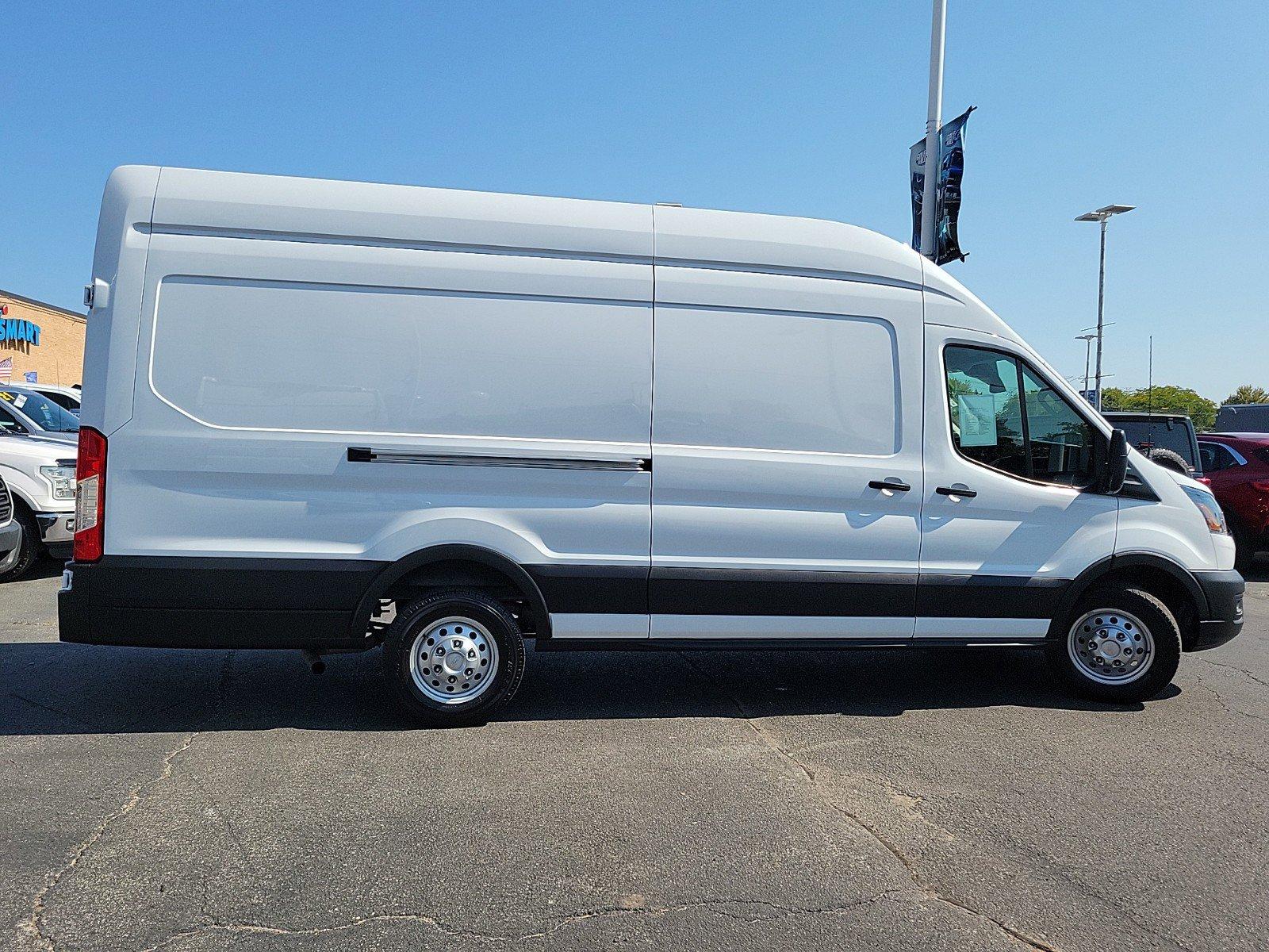 2023 Ford Transit Cargo Van Vehicle Photo in Plainfield, IL 60586