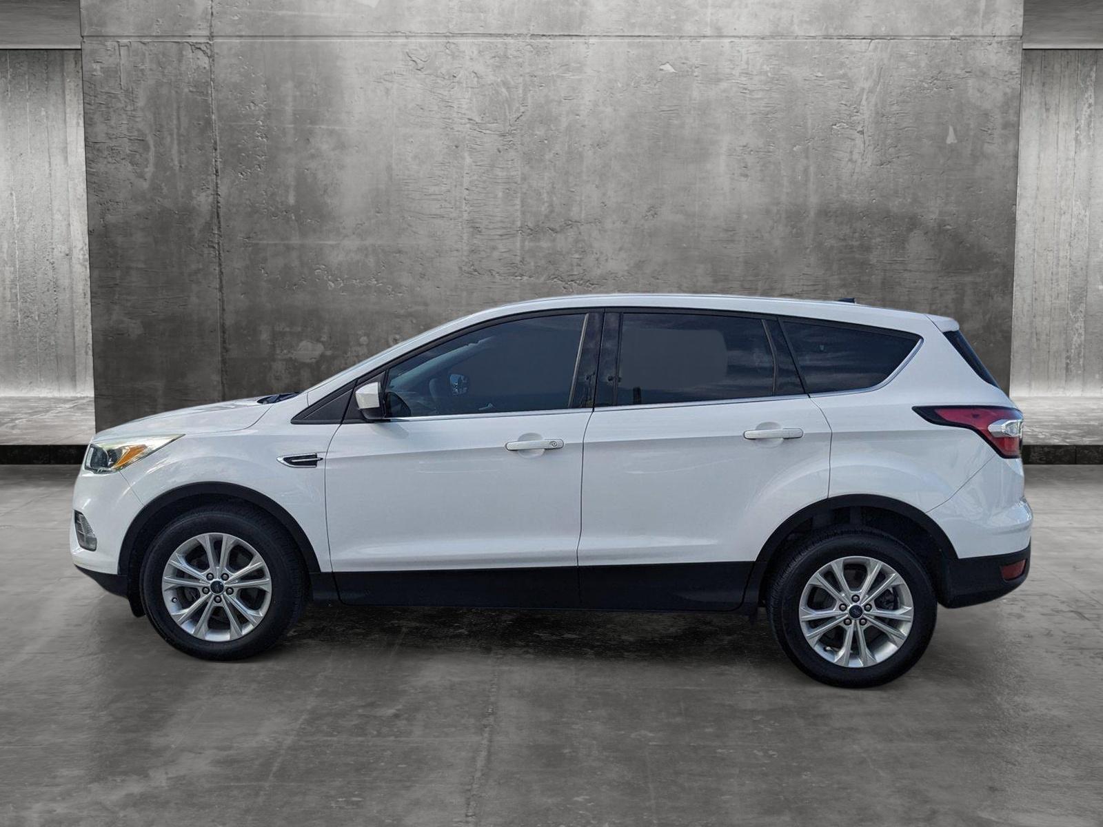 2017 Ford Escape Vehicle Photo in MIAMI, FL 33172-3015