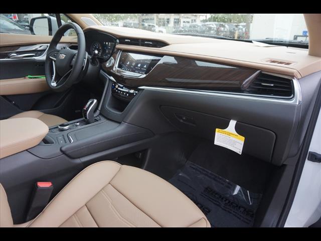 2025 Cadillac XT6 Vehicle Photo in TAMPA, FL 33612-3404