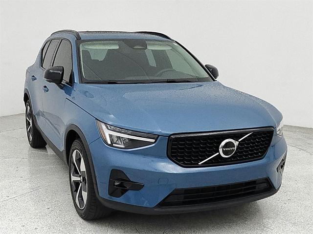 2023 Volvo XC40 Vehicle Photo in Grapevine, TX 76051