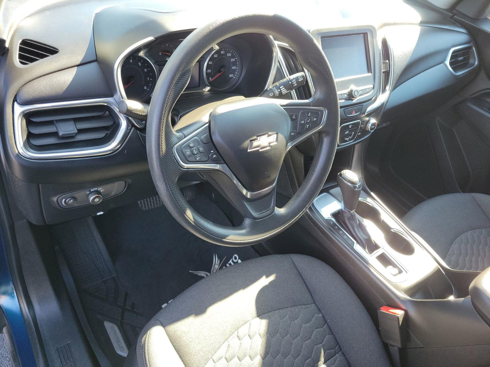 2020 Chevrolet Equinox Vehicle Photo in Plainfield, IL 60586