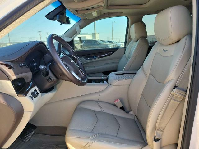 2017 Cadillac Escalade Vehicle Photo in MIDLAND, TX 79703-7718