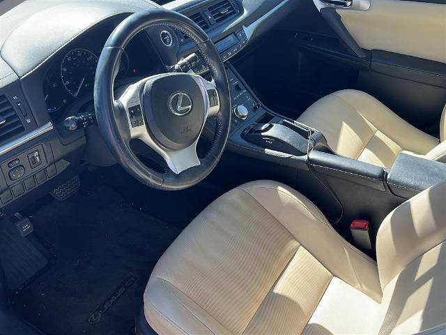 2013 Lexus CT 200h Vehicle Photo in Tucson, AZ 85712