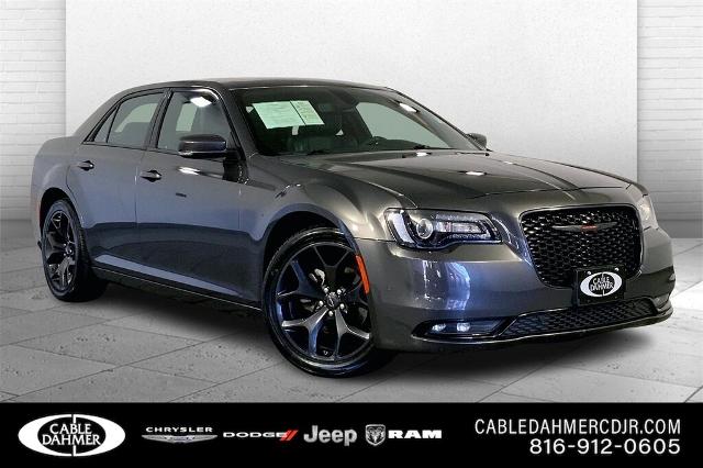 2023 Chrysler 300 Vehicle Photo in Kansas City, MO 64114