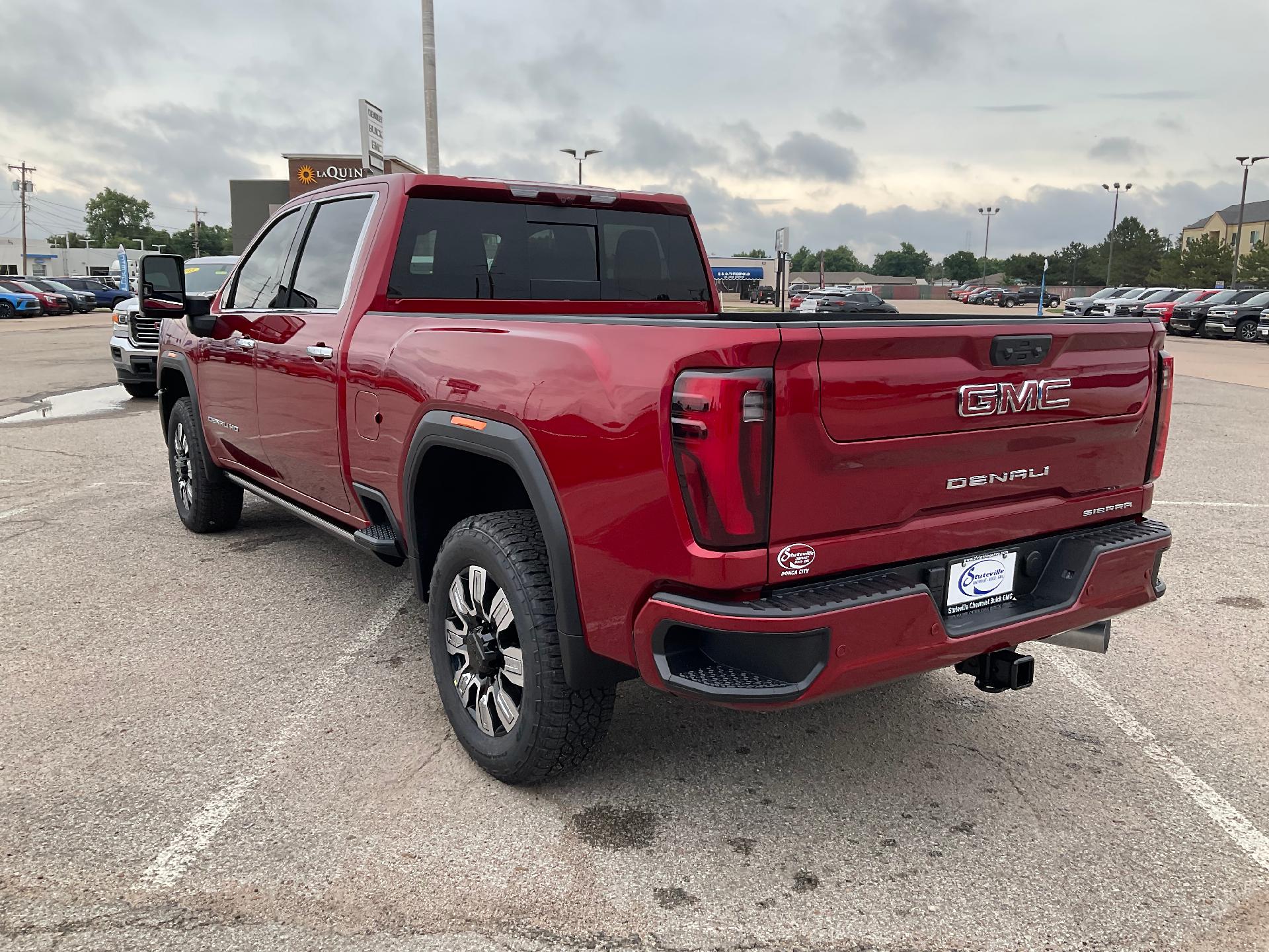 2024 GMC Sierra 2500 HD Vehicle Photo in PONCA CITY, OK 74601-1036