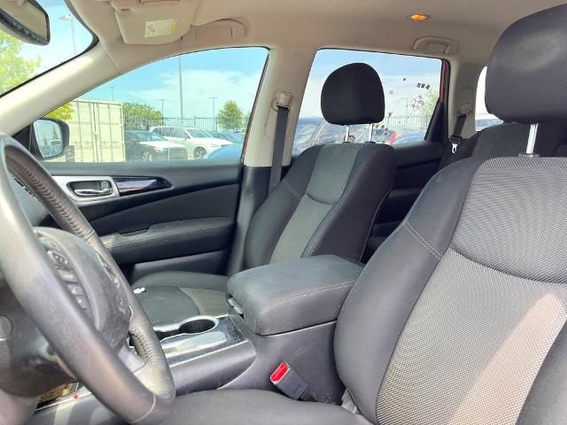 2017 Nissan Pathfinder Vehicle Photo in Grapevine, TX 76051