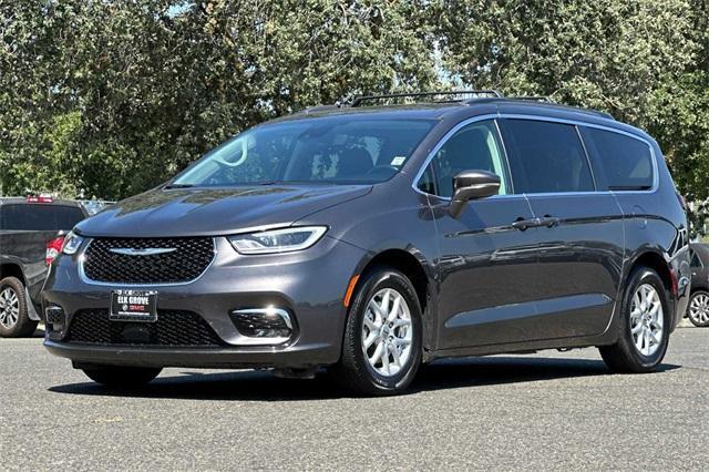 2022 Chrysler Pacifica Vehicle Photo in ELK GROVE, CA 95757-8703