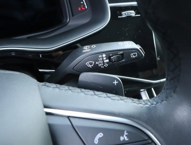 2021 Audi Q7 Vehicle Photo in DETROIT, MI 48207-4102