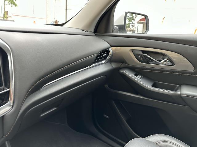 2021 Chevrolet Traverse Vehicle Photo in DOUGLASTON, NY 11362-1062