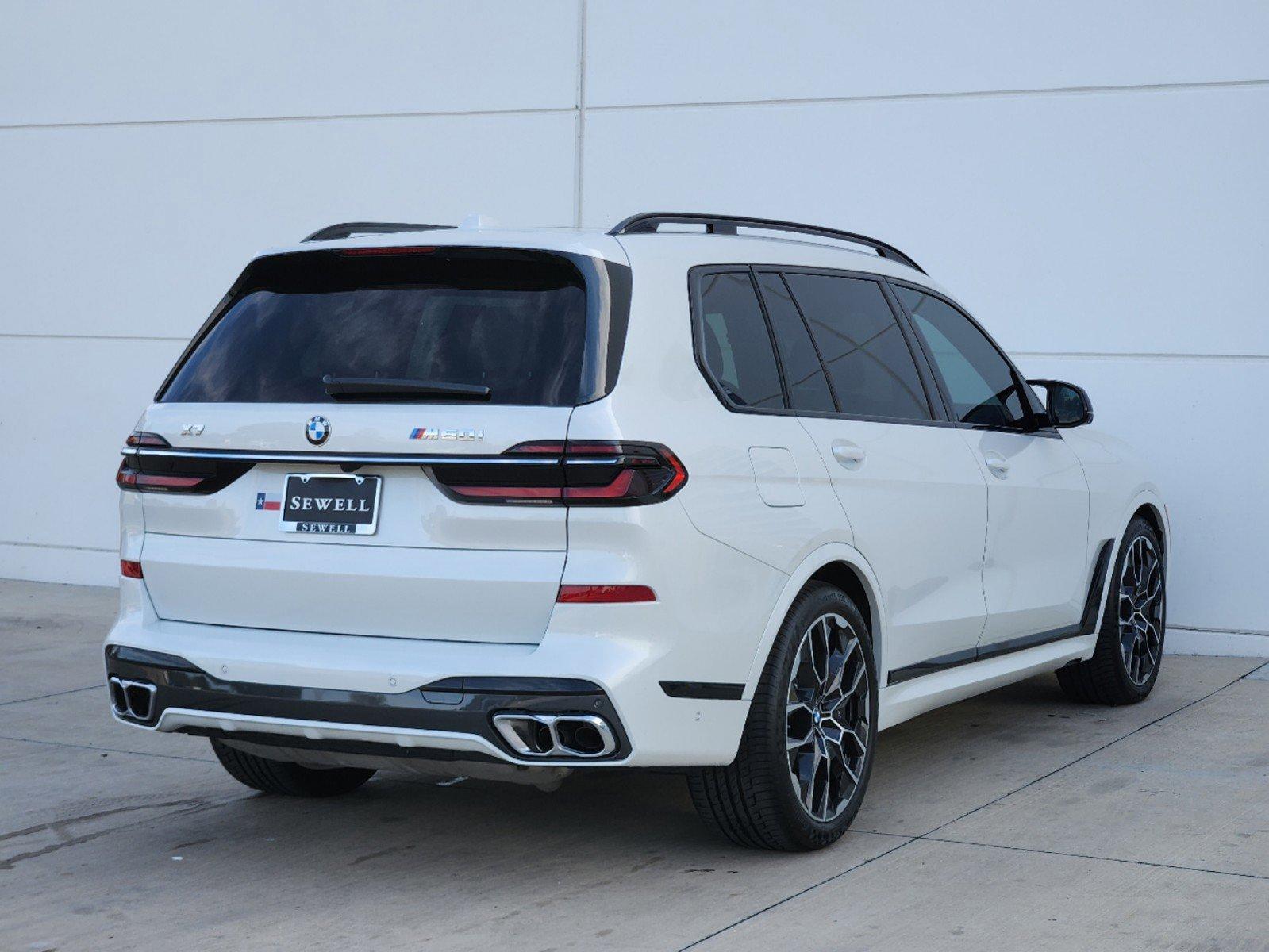 2025 BMW X7 M60i Vehicle Photo in PLANO, TX 75024