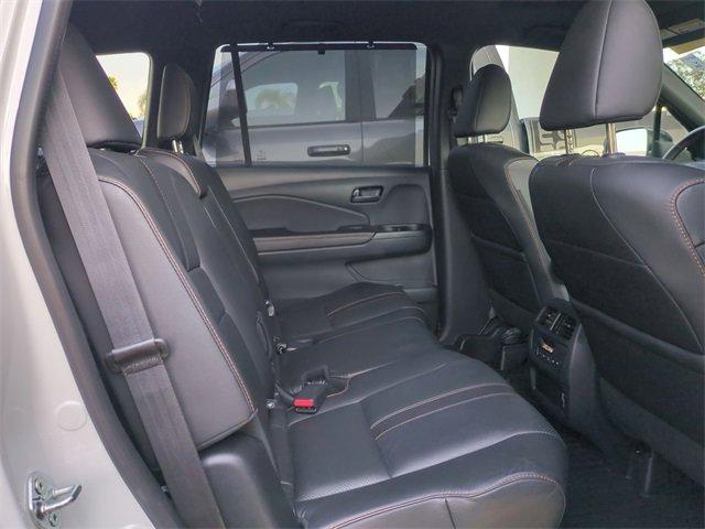 2022 Honda Pilot Vehicle Photo in PASADENA, CA 91107-3803