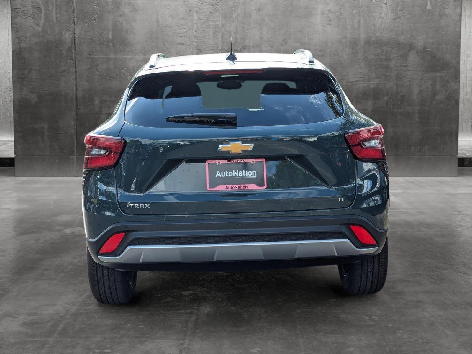 2025 Chevrolet Trax Vehicle Photo in GREENACRES, FL 33463-3207