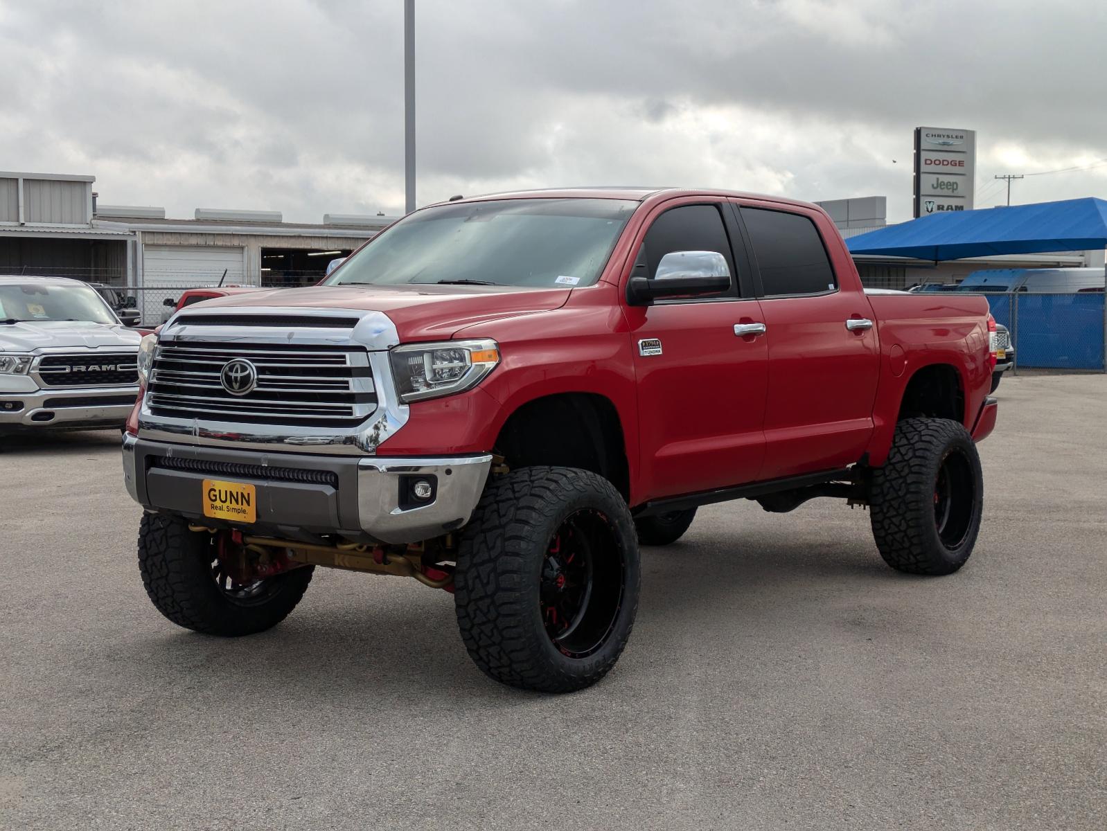 2018 Toyota Tundra 4WD Vehicle Photo in Seguin, TX 78155