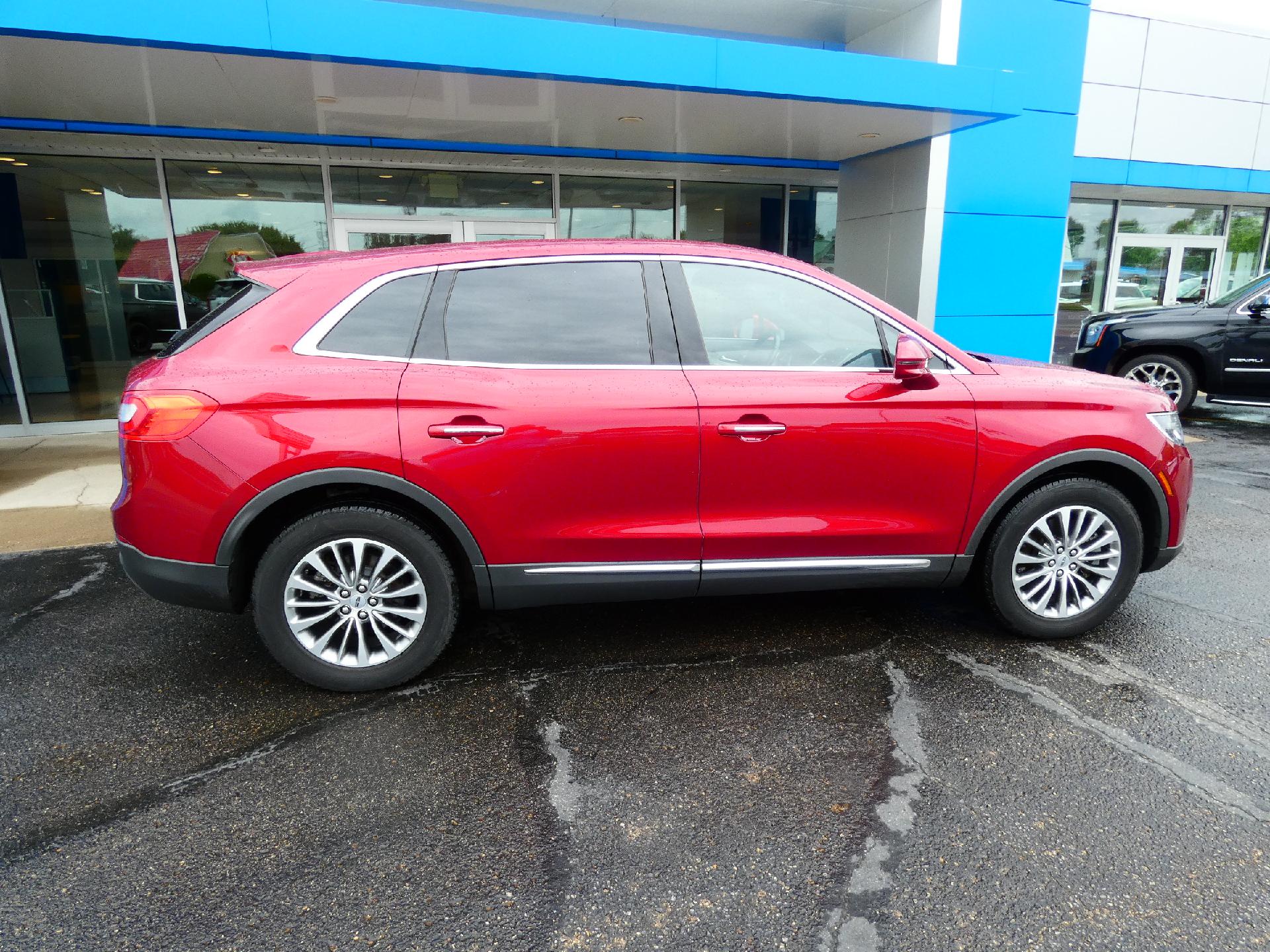 Used 2018 Lincoln MKX Select with VIN 2LMPJ8KR7JBL34998 for sale in Jamestown, ND