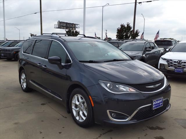 Used 2020 Chrysler Pacifica Touring L with VIN 2C4RC1BGXLR108392 for sale in Denton, TX