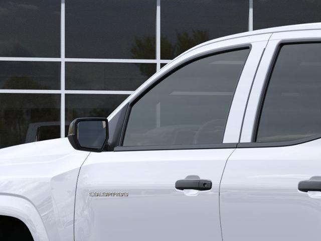 2024 Chevrolet Colorado Vehicle Photo in DOUGLASTON, NY 11362-1062