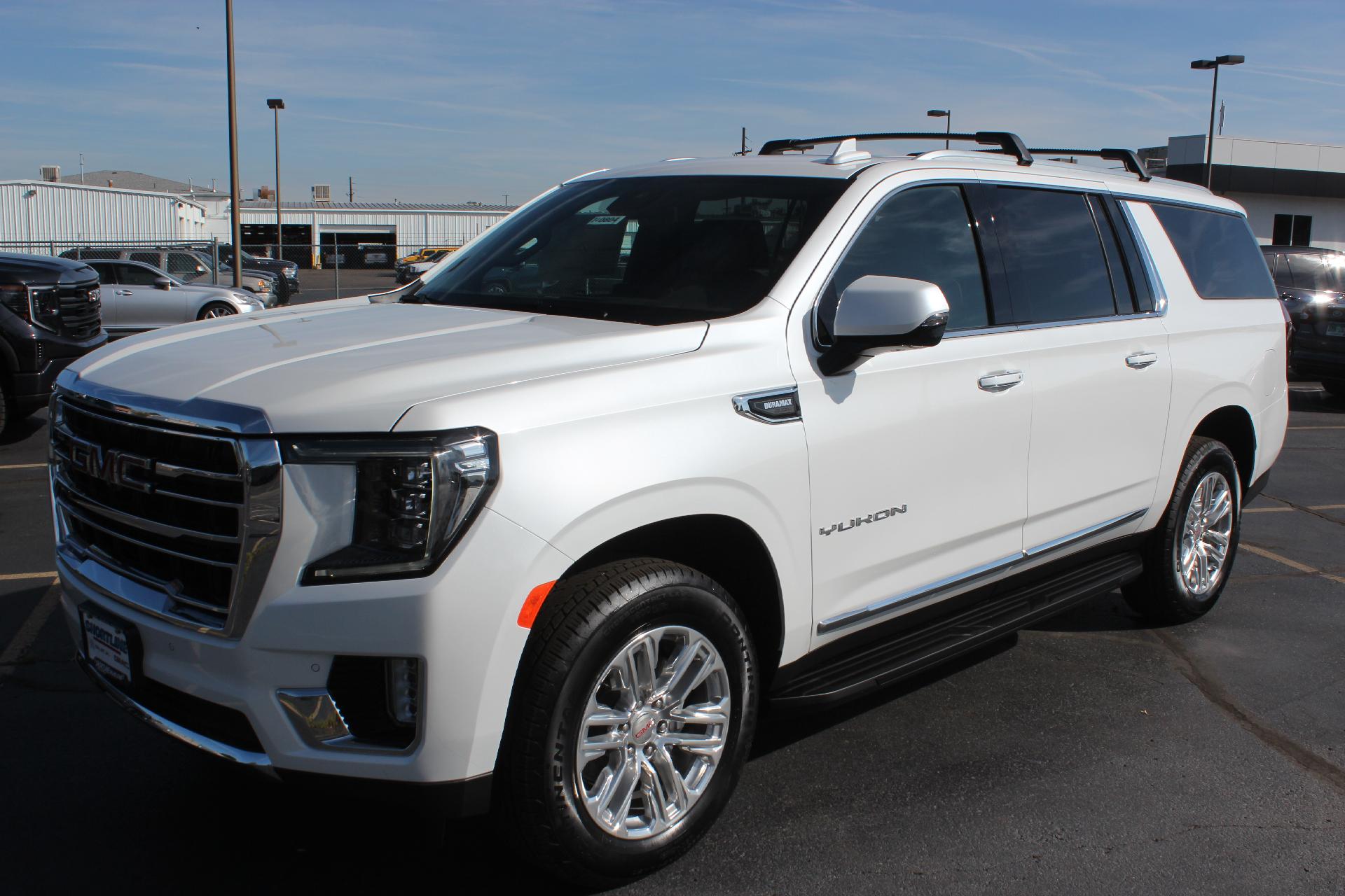 2024 GMC Yukon XL Vehicle Photo in AURORA, CO 80012-4011