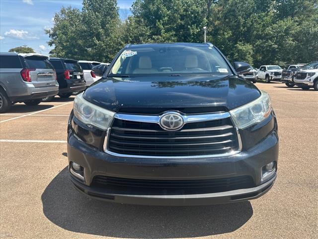 Used 2014 Toyota Highlander Limited with VIN 5TDYKRFH7ES029501 for sale in Pearl, MS