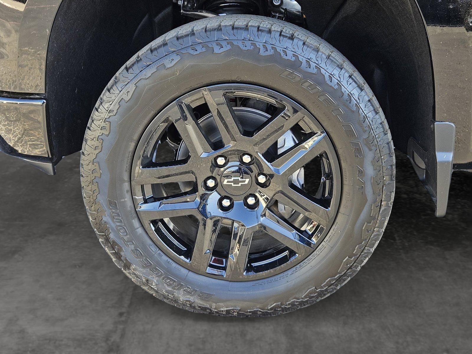 2025 Chevrolet Silverado 1500 Vehicle Photo in NORTH RICHLAND HILLS, TX 76180-7199