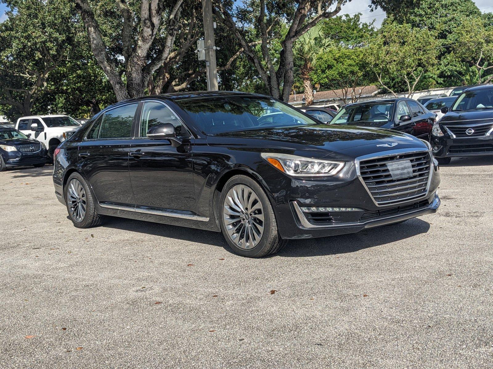 2018 Genesis G90 Vehicle Photo in GREENACRES, FL 33463-3207