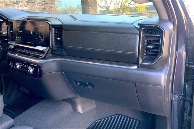 2022 GMC Sierra 1500 Vehicle Photo in TOPEKA, KS 66609-0000