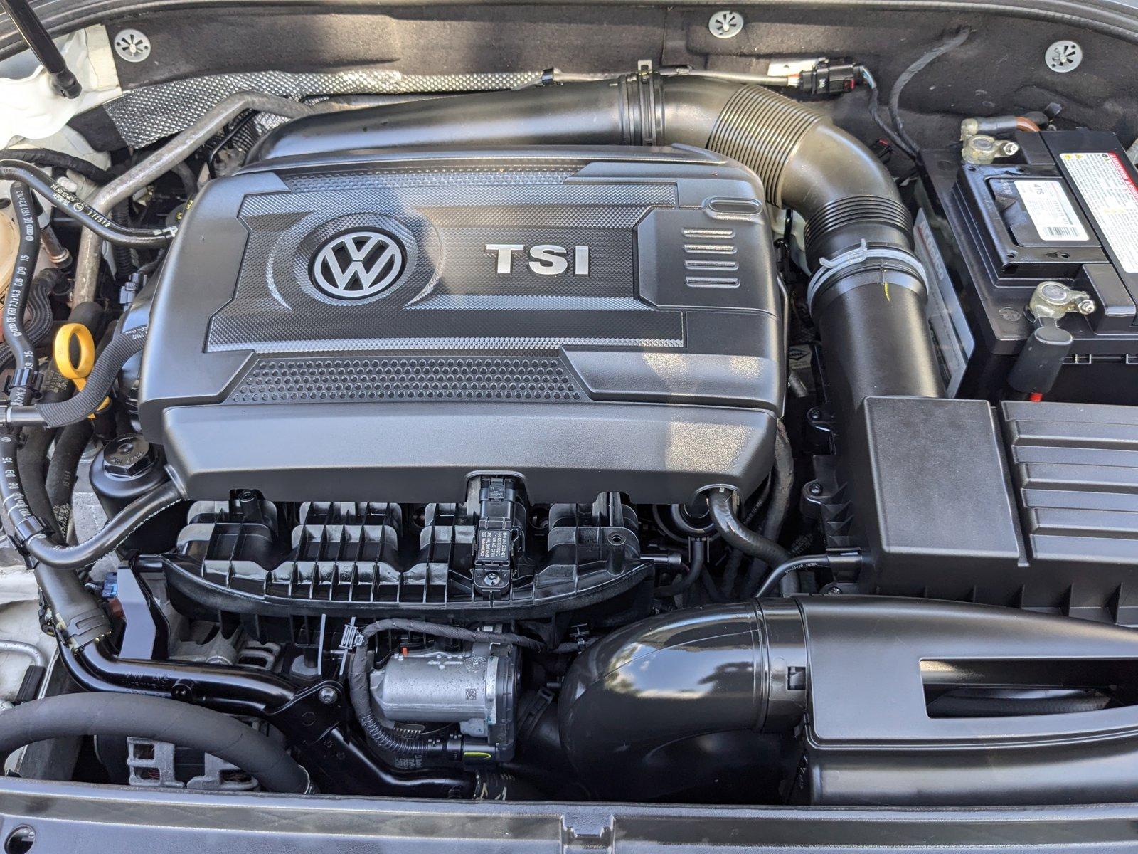 2015 Volkswagen Passat Vehicle Photo in Miami, FL 33135