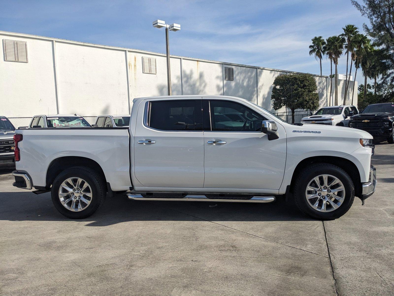 2021 Chevrolet Silverado 1500 Vehicle Photo in MIAMI, FL 33172-3015